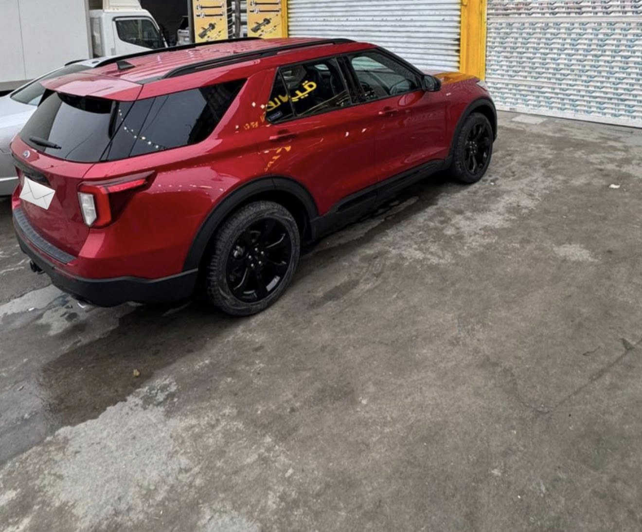 السلام عليكم 
للبيع اكسبلورر 2023 St line
رقم بغداد
ماشية 9 الف فقط اخت الزيرو 
السيارة بيها قطعة وحدة صبغ فقط
مكان السيارة بغداد
السعر 260 ورفة وبيها مجال 
للاستفسار ***********
