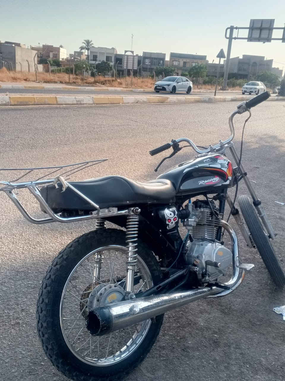 دراجه ارشا موديل 2018 لاصرف لابخار وياله نضيفه سيم قليل تانكي وكشن جديد دبلات اربعه شغاله السعر240 بيها مجال ***********
