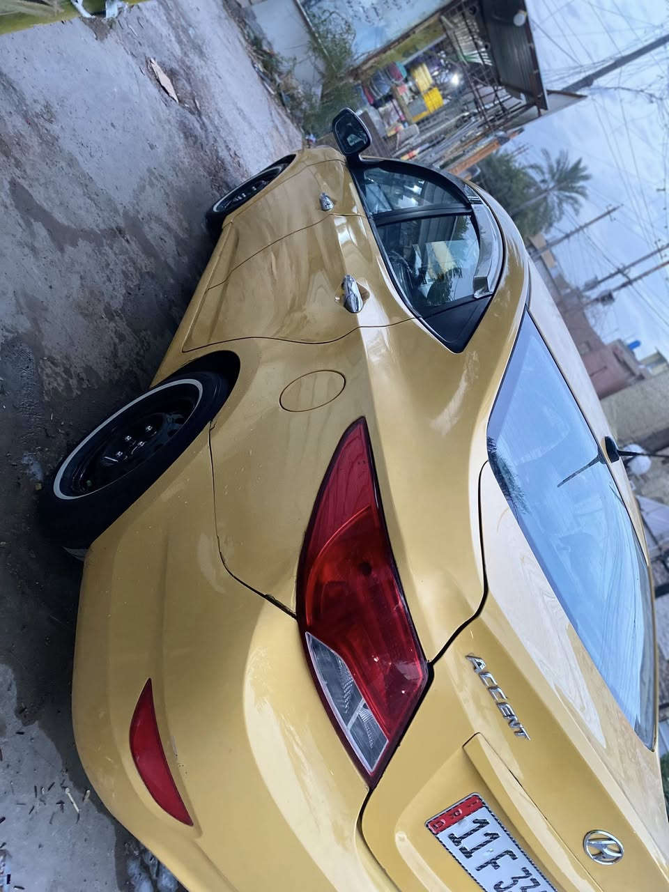 اكسنت 2015  امريكية حادثهة من ورة الحوض بي تصليح بدون كص. سيارة تخم تاير خط ابيض شاشة جديدة مكينة 1600 جيدي اي مكينة وكير خير من الله  لا صرف ولا تبخير  السعر 81مكان بغداد حي العامل الرقم ***********
