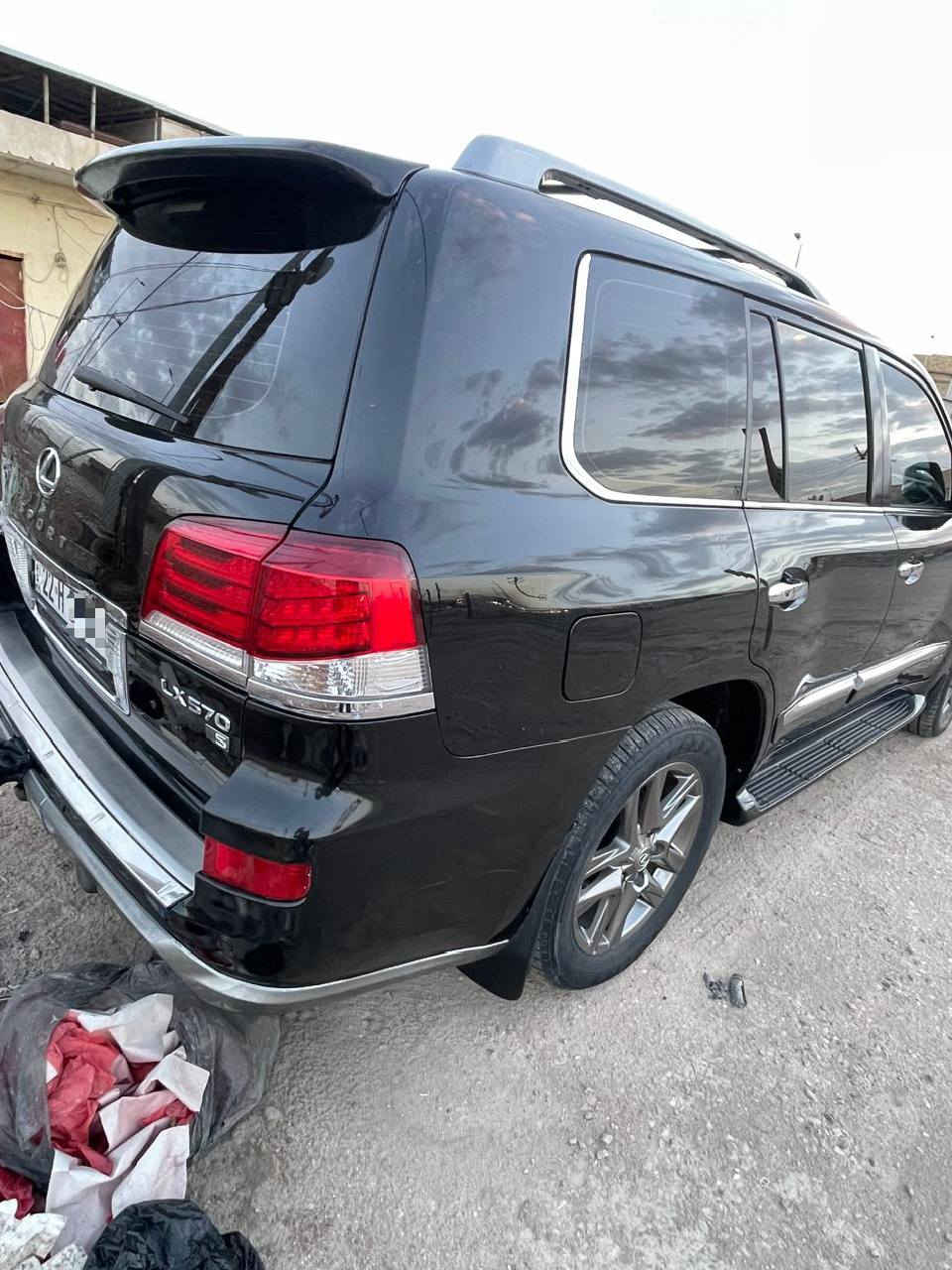 سلام عليكم لكزز استيشن فول مواصفات 2014 السياراه كفاله عامه من كلشي السياره جديده ماشيه 135000الف رقم اربيل 8سندر السياره نضيفه كلشي البلاد تروح تفحص للاستفسار الاتصال على الرقم *********** مكان بصره
