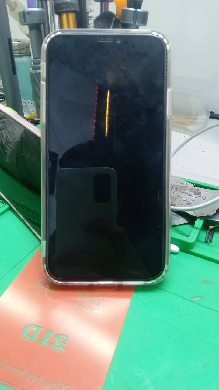 11 عادي للبيع مبدل شاشه وبطاريه فيس ايدي واكف ذاكره 128 بطاريه 100 جهاز كله شغال نت تصال سعر 160 بي مجال مكاني بغداد الحسينيه ***********
