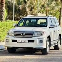 يالله بلاش ارخص لاندكروز 2010 ب اسمي  4 ارقام مميز هزه جديده شرط مكفول...