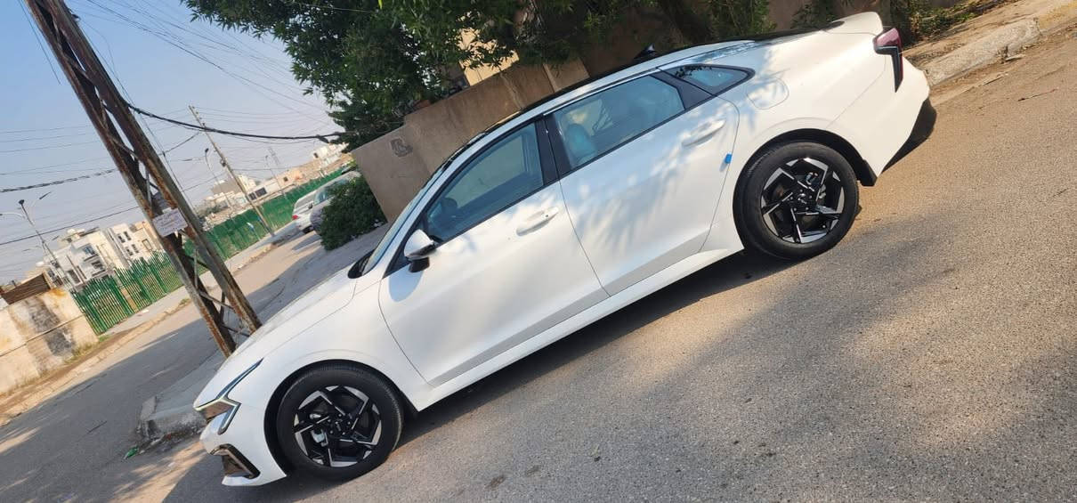 تحيه طيبه السلام عليكم ورحمة
كيا K5 خليجي 2024 

محرك:.25000

مواصفات :.

بانوراما 

بصمة

شغال (تشغيل عن بعد)

شاشة حجم كبير 

شاشة الكترونية 

كشن جلد 

كشن كهرباء 

مري شفط 

ويل كروم

داخل بيجي 

ليد أمامي و خلفي 

حساس أمامي و خلفي 

تبريد قطعتين 

صندوك ذكي 

درايف مود 

تحكم و تعديل سرعه

رقم بغداد ماشيه 33

السعر 228.  
***********
