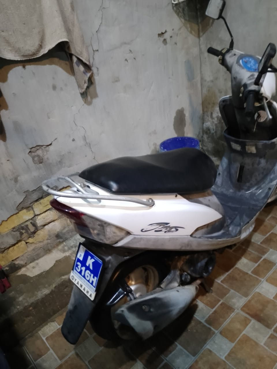 سلام وعليكم دراجه ماكس للبيع نضيفه او حلوه دراجه مالت حاويه ختم وحد سعر الدراجه 650 العنوان بابل شارع 80قرب مدينت العاب***********
