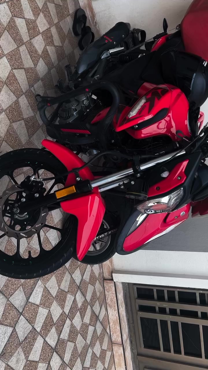 السلام عليكم دراجه rk200 للبيع موديل٢٤ مرقمه اربيل نضيفه بلاديه مكفوله نقصه باتري او ينشحن فقط محرك مكفول معروضه ب ٢٣٠٠ مليونين و تلثميه الف بيه مجال مكانه فلوجه 
***********  واتساب او اتصال فقط
