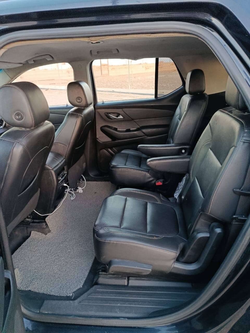 السلام عليكم 
شوفرليت ترافرس للبيع او مراوس أوباما جارجر 
مديل 2020LT
فول مواصفات عدة الفتحة 
محرك 3600كير 9نمر 
بيهة أربعة قطع صبغ 
رقم بصرة 
السيارة ماشية 110الف تقريباً 
رقم بغداد الدولي 
السيارة بسمي تحويل ثاني يوم 
مكان السيارة بصره 
السعر180وبيهة مجال 
***********
