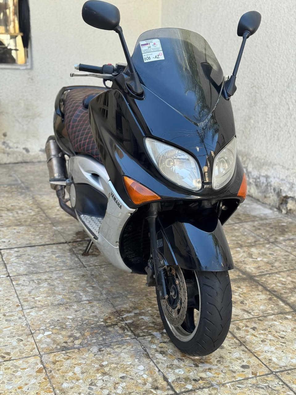 يا الله 
سلام عليكم تي ماكس موديل 2008 كفالة عامة ماشية 30 الف حقيقي  برغي واحد ما مفتوح بيها  كل نقص مابيها عليها كلج مالوسي وصالنصة السعر 21 ورقة مكاني بغداد رقمي *********** الشراي يتصل ويدلل
