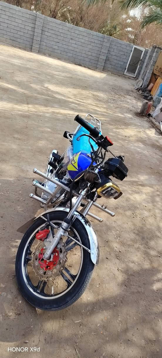 متاح للبيع دراجة موديل 25نضافة كدامك محرك 200تخم تاير كهربائيات كلشي شقال بس رون يراد واير وكافي المكان الكرمة الكناطر السعر 700وبيهة مجال الشراي يتصل /  ***********
