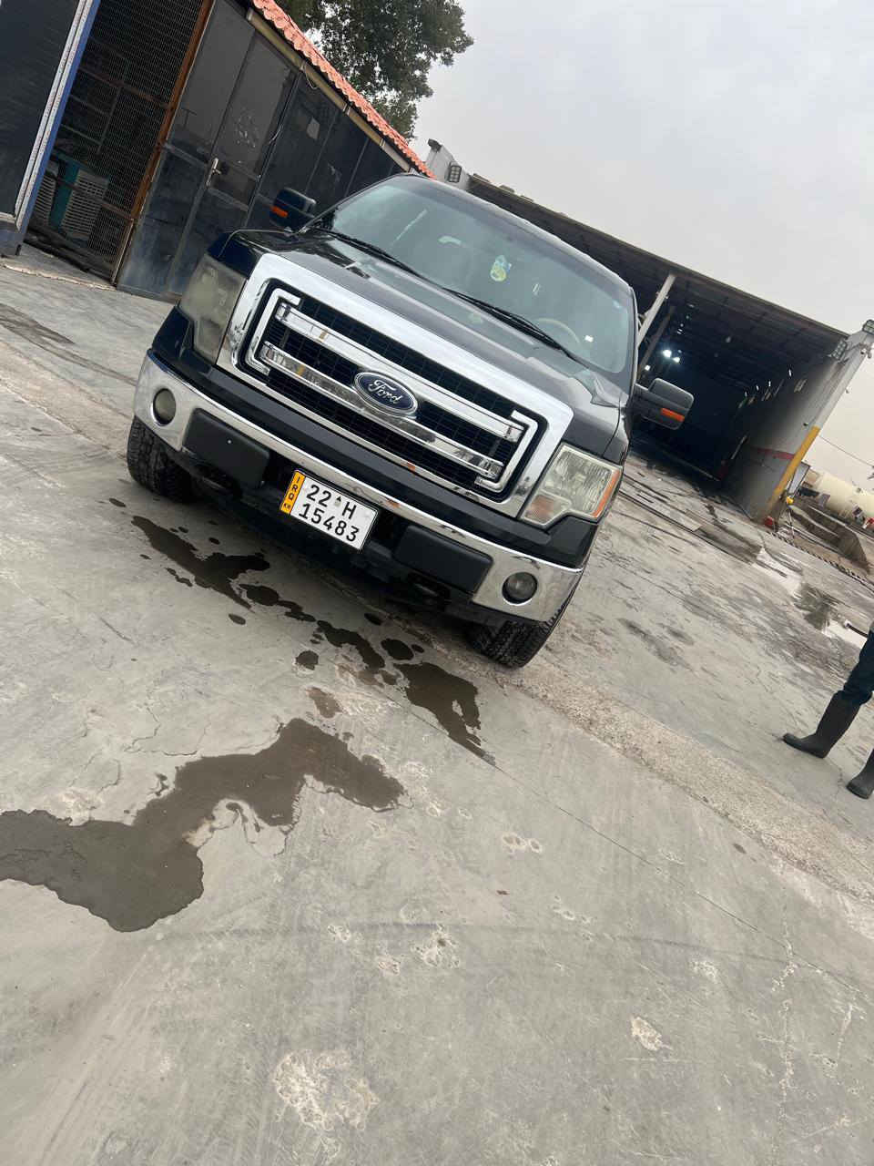 فورد 2014 حادث بجم رقم انكليزي جديا السعر ١٦٠ وبيه مجال المكان بغداد ***********
