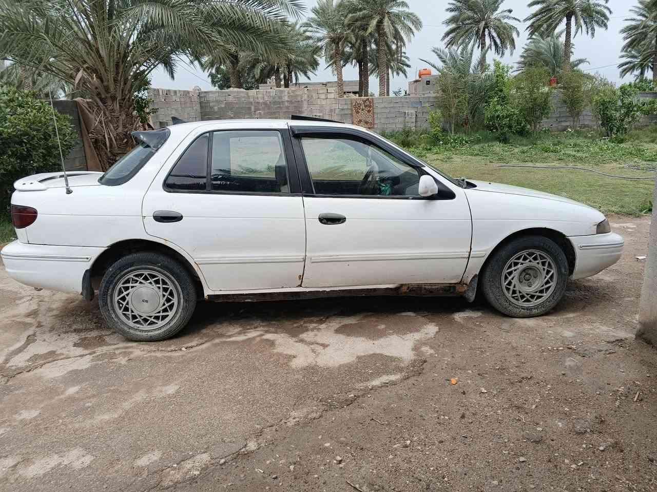 سلام عليكم سيفيه للبيع موديل 94 سياره خير من الله مكينة وكير صدر تخم تاير جديد سياره  احله من الصور رقم بابل دولي سنويه مجدده السعر 28 وبيه مجال للشراي يتصل ***********
