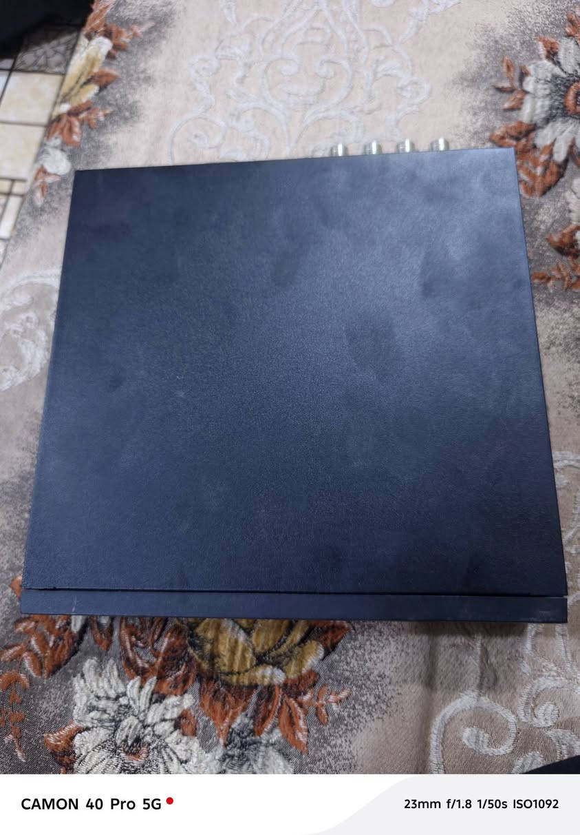 سلام عليكم
كاميرا مع هارد 1 گيگا مع dvr الاجهزه كلها دهوا وجديده والمحوله موجوده وياهن اجهزه شغاله ونضيفه كلش مكاني بصره حيانيه *********** 
سعر الكاميرا 25 صوره وصوت وفلاش  
سعر الهارد اكو واحد گيگه ب50 واكو 3 گيگه ب70 
وال dvr ب50
