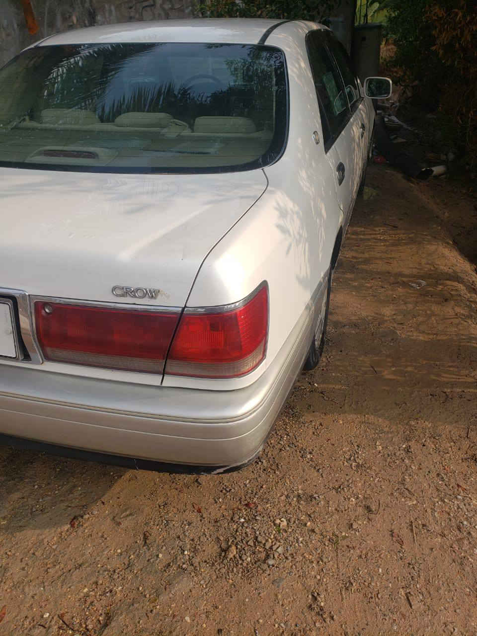 السلام عليكم ملكه موديل ٢٠٠٠رقم صلاح الدين انكليزي مداور ثاني يوم 
شاصي ٧٥ ديفور جبيراربع دكم اصل تبريد خلفي  ثلاجه برده خلفيه السعر١٣٥وبيه مجال قليل مكاني نجف مكفولة كص ونقل جثه ورسميات ***********
