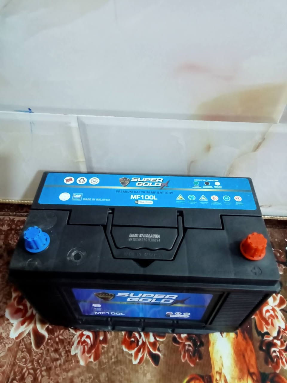 بطاريه للبيع حجم 100 امبير رايدا ب 40 الف معه القديم ضمان اطيك بي عنواني بغداد جميله  *********** شرط اصلي وكاله ماليزي ملاحظه ابيعلك مستخدم
