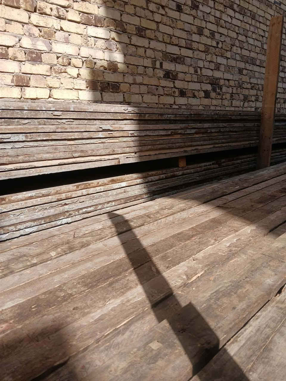 خشب للبيع في بابل سعر مناسب ***********
