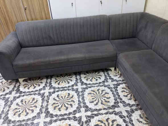 تخم ديوان 6امتار مستخدم شويه يرادله تنضيف عليه تراب السعر 130 قفل الشراي  يتصل ع رقم *********** العنوان كركوك حي العروبه قرب جامع الامام علي
