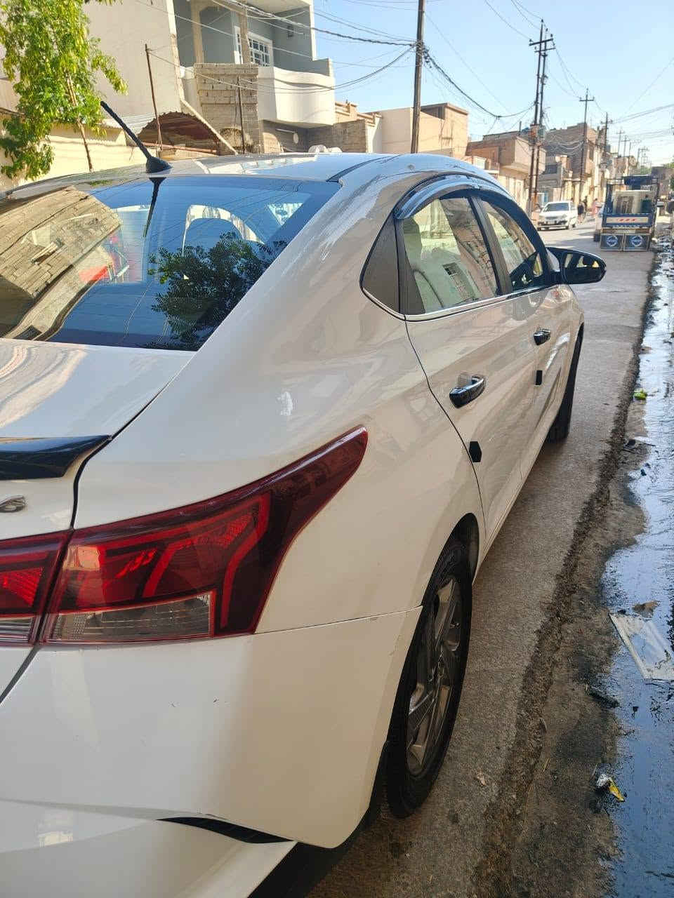 للبيع اكسنت موديل 2021 كوري مكينه دوش 16 كير At داخل لونين تبريد قطعتين فول مواصفات ماشيه ٩٩ الف رقم اربيل انا الشرعي ***********
