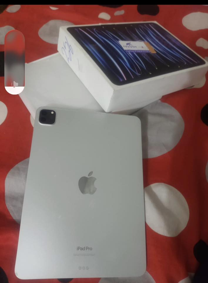 ايباد 11 برو m2 ذاكره 128 بطارية 94 قبل فتره شفتها نظيف جدا فقط بي ضربه خفيفه ب شاصي متبين بلتصوير بي حجم 11 بوصه الجيل الرابع منفذ تايبسي شاحنته ويا وكفر هديه السعر 730

رقم الهاتف واتساب ***********

مكاني بغداد الحرية
