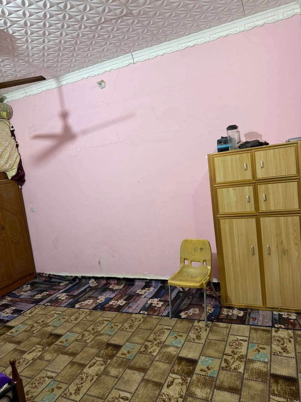 دار سكن للبيع 

العنوان / حي اور الاولى خلف السايدين الموحيه 

المساحه / 150 م 

تفاصيل البناء/ طابق عكاده جديد 

ط١/ صاله استقبال غرفه مطبخ صحيات خارجيه وداخليه 

ارضيه مرمر 

للمزيد من المعلومات يمكنكم التواصل معنا على الرقم التالي 

***********

***********
