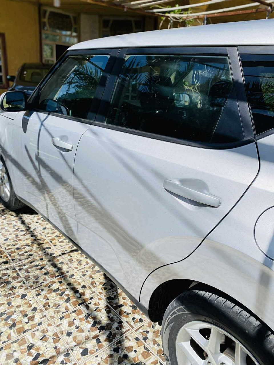 سيارة صول 2020 للبيع ضررب بس صبغ الباب ومأشر بالخط الاحمر مكاني ديالى الغالبية رقمي ***********
