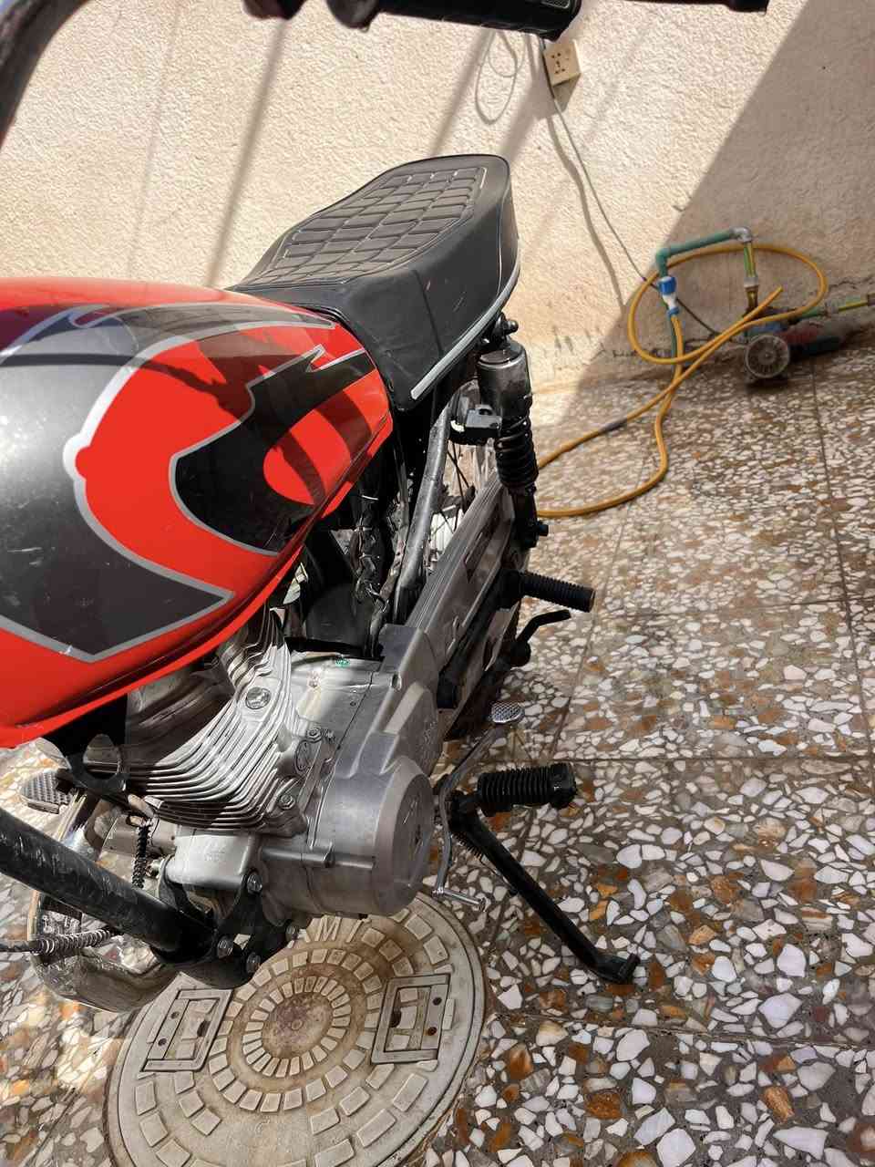 السلام عليكم
أربعه كير سكنر بصراوي 
2021 دراجه حلوه ونضيفه شوفت عينك السعر 400 وبيها مجال 
للتواصل ***********
