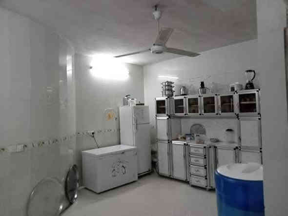 دار للبـــــــيع في الموصل الجانب الأيسر حي عدن 

المساحة 200م سند باسمي 

للاستفسار الاتصال على الرقم مكلف بالنشر 

***********

***********
