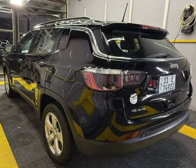 للبيع جيب كومبارس موديل 2019
رقم بغداد انكليزي بسمي
هزه جديده
وارد امريكي حادثه فقط جاملغ وبنيد سونار داخل المنشور 
والباقي مكفول
حداديه تخم تاير باتري جديد
مابيه اي ملاحضه
تبريد ثلج +قطعتين
السعر ١١٢ وبيه مجال قليل
رقمب ***********
