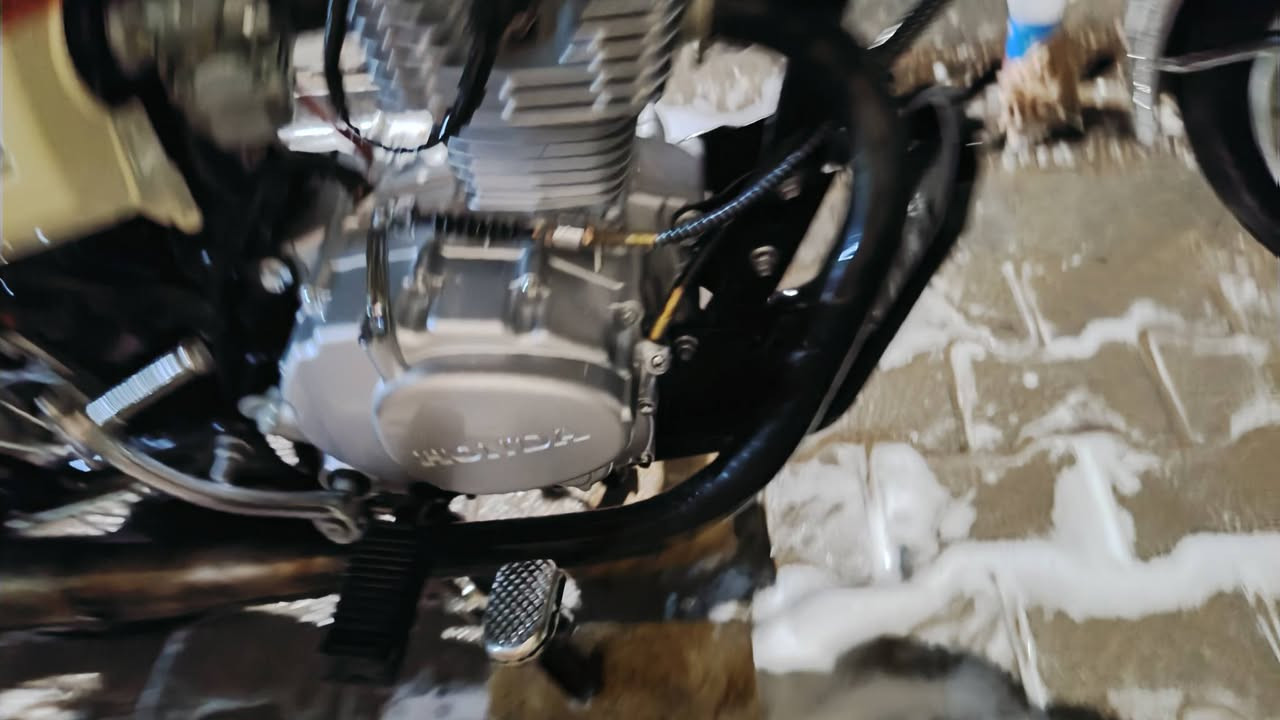 سلام عليكم تعمير 26شاصي ارشه 16 مكينه هونده ماطور خير من الله شلعه ومعدل 1200او بيها مجال لطيبين المو شراي لا يراسل***********
