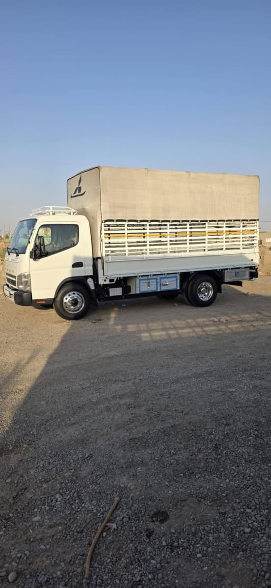 السلام عليكم كنتر موديل 2025 سياره جاهزة تخم تاير برجستون ياباني تخم ويل كروم سياره ماشيه 90رقم سليمانيه بسمي حداديه الشمال سياره مابيه اي نقص جديدة أو تعبان عليه حيل سعره 315وبيه مجال قليل شراي يتصل***********
