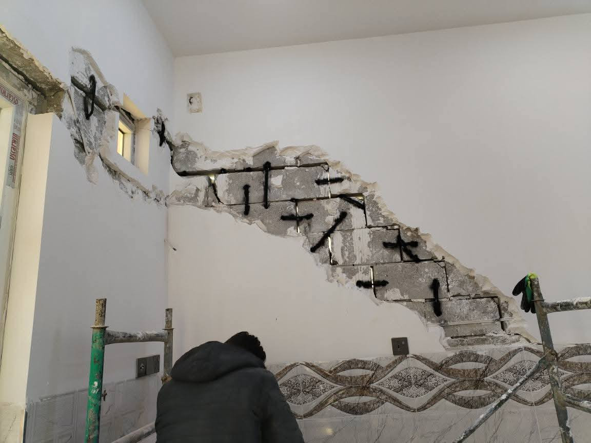 تعبت من تشققات الصبة السقف و الجدران التي تشوه منظر البيت لاتشيل هم
احنا نرجع السقف و الحائط مثل اول واحسن بخبرة وكفاءة عاليةبااستخدام افضل المواد والمعجون المخصص نعالج الفطر والشرك من الجذور ونرجعلك الجدار ناعم وانيق وجديد
✅دقه بالمواعيد 
✅نظافه واحتراف
✅ضمان بالشغل
باادارة عماد ال احمد تصليح ومعالجه كافه الدور من الدوس والفطر والشرك
استفسار اكثر اتصال 👇
***********واتساب +اتصال 
***********واتساب+اتصال
