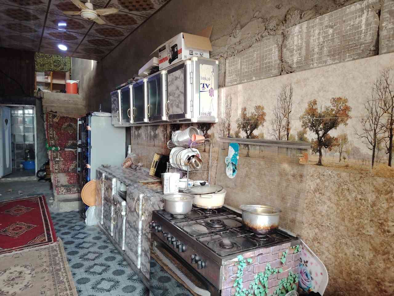 من رخصت الادمن المحترم بيت ١٠٠متر بلوك السقف صب غرفه استقبال مطبخ خدمات حديقه خدمات السعر ب18 وبي مجال *********** ا المسيب طريق ابو الجاسم
