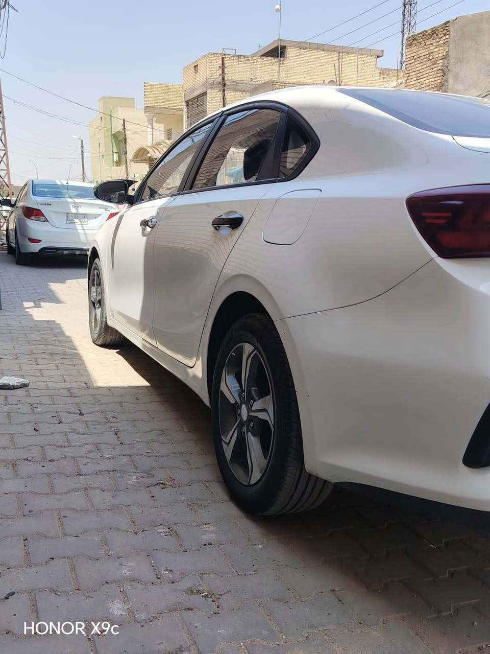 سلام عليكم …كيا سيراتو موديل 2020 خليجي السياره كفاله عامه مكينه 1600 كير ومحرك شرط تخم تاير شاشه كامره رقم أربيل بأسم شركة الأخوين تريد وكاله تريد مداور السعر 148 ورقه وبيها مجال الاتصال ***********
