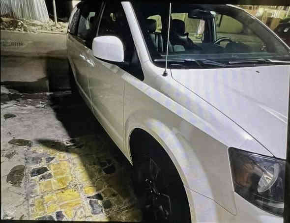 دوج كرفان GT فول موديل ٢٠١٩ لو ابيض رقم اربيل باسمي حادثها باب السايق مبدل نفس اللون وباب السلايت مبوغ بس جوه التريشه بدون ايرباك السياره كلش نظيفه بدون نواقص بيبان شفط وكهرباء باب الصندوق شفط وكهرباء كشنات جلد كلاب تبريد ثلاث قطع مركزي السعر   ٢٢٠٠٠ $
للاتصال واتساب هم موجود
***********
