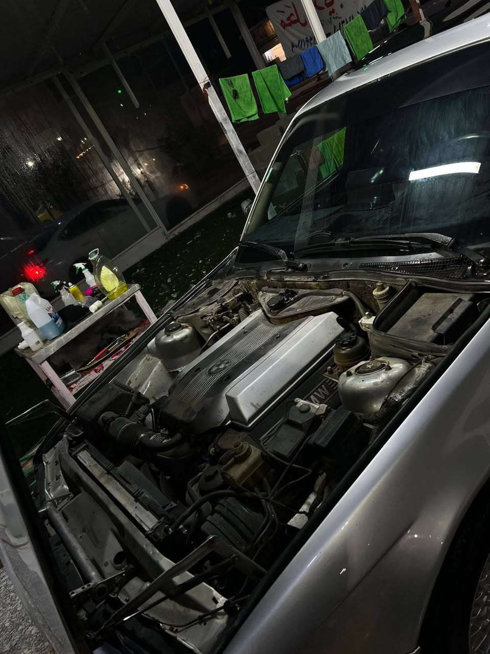 BMW544كير عادي رقم بغداد بسمي رقم انكليزي موديل 92محدثة 95 دبل جكمجة مري شفط شاشة ايبات اصلي سستم صوت كامل صاصلنة رياضي اربع جام كهربايي بجم عريض كير مكينة شرط تراي البصرة سيارة شلعة بيه اتشك الكاع مصبوغة جديد الجمالية بيه طخة ابجاملخ الايمن بدون   شاصي و لغود كهربائيات كله شغاله حته من تقفل سياره يصعد جامات من يمهه رقم تليفون *********** ملاحضه سياره اصل 525
