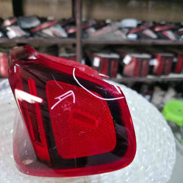 .
بك لايت كي فايف أمريكي تفصيخ جهه الأيمن 
بي ثلم بسيط موضح ب الصوره 
***********
بغداد الأمين
