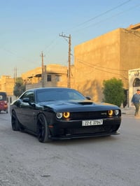 للبيع جالنجر SRT 6.4l موديل 2018 السيارة داخلة كلين تايتل بلعراق صار ب...