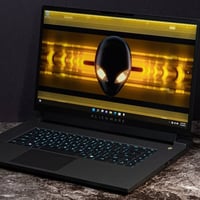 DELL ALIENWARE M17 • لابتوب DELL • RYZEN 9 6900 HX • RAM 16GB • SSD NV...