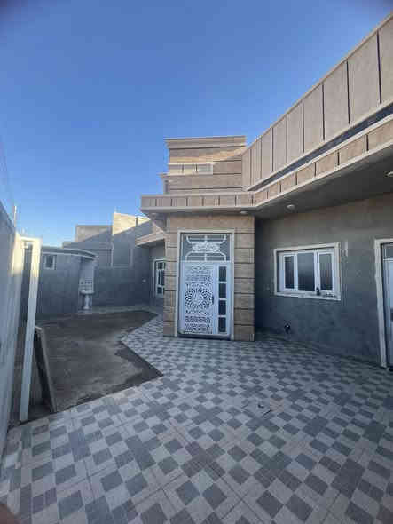 سلام عليكم بيت لإيجار في مجمع الرحاب السكني سعر الايجار )450)لاستفسار/***********.                                                       
اسيا/***********
