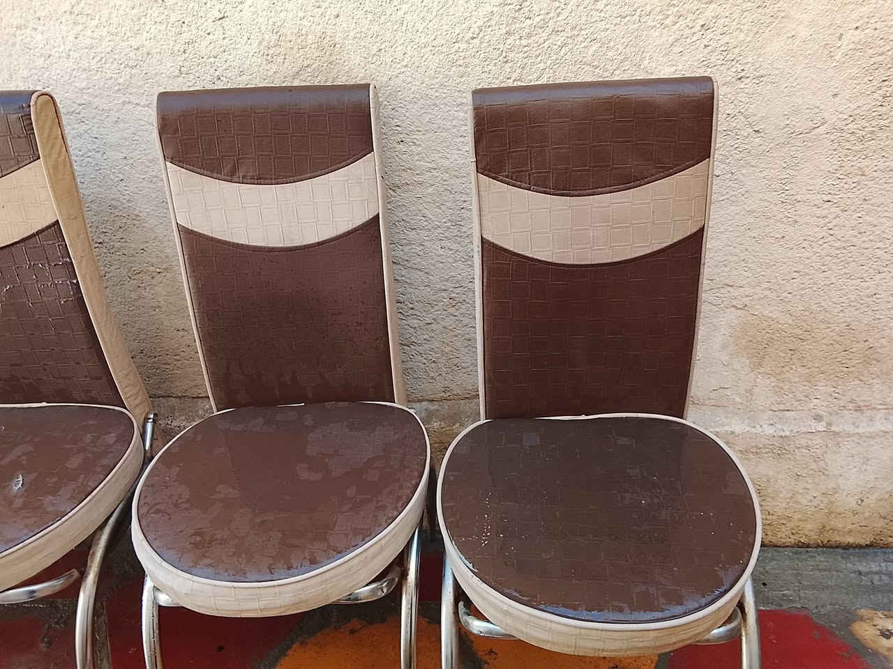 السلام عليكم ديوان ارضي للبيع سعره ٢٠٠وبي مجال ضغط من هاذه زين والميز ست كراسي ١٠٠وبي مجال


**إذا كنت صاحب هذا الإعلان وتريد حذفه لأي سبب، رجاءا أرسل رسالة إلى الدعم الفني**