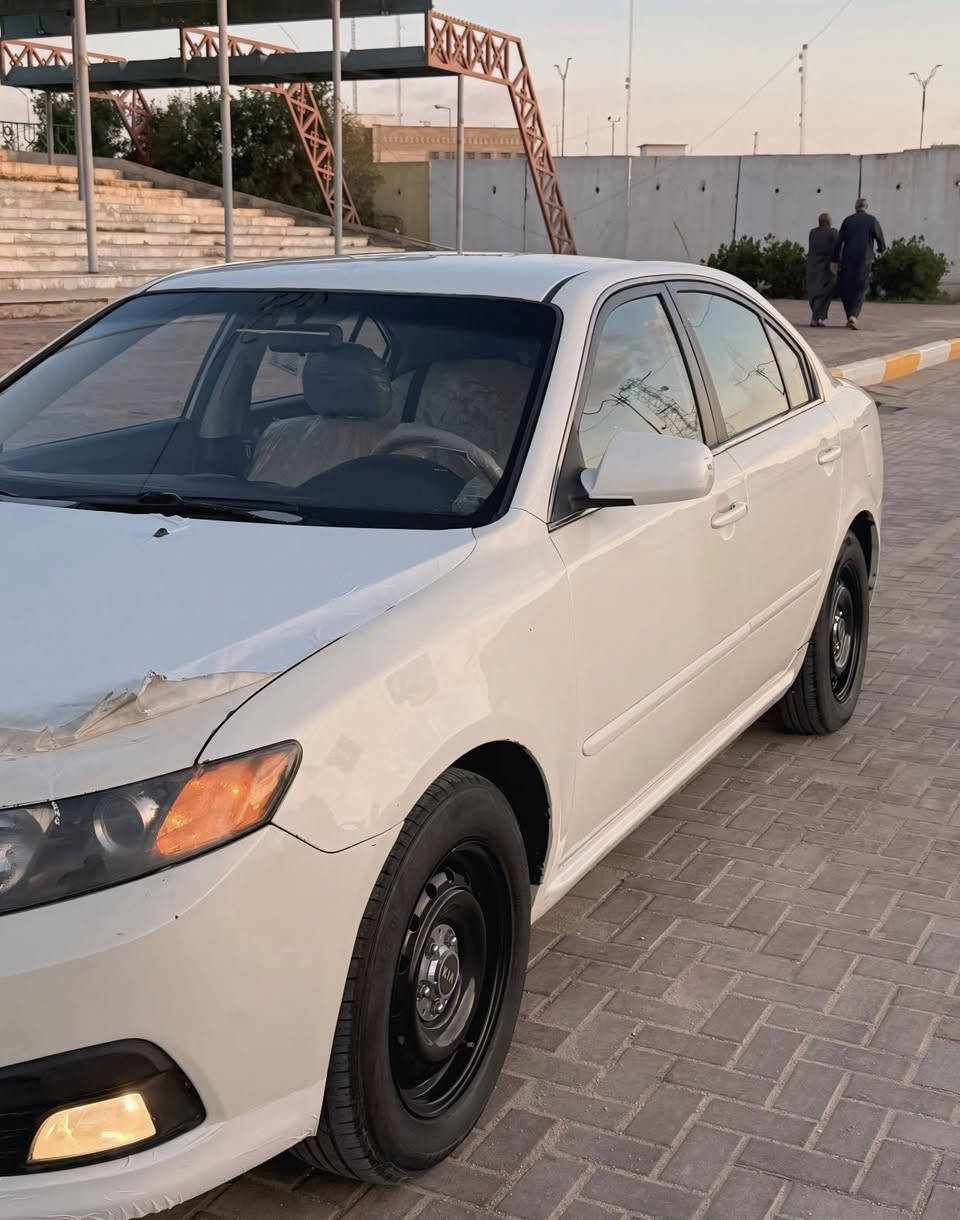 كيا اوبتما 2009 خليجي صبغ أحزام  جديده وجاهزه مكينه 2000 دوش مكفوله وكير مكفول رقم واسط  تحويل مباشر السعر 96$ وبيه مجال مكان السماوة ***********
