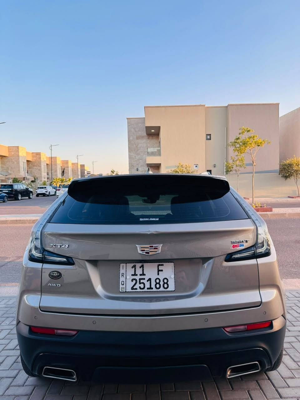 كاديلاك XT4 Luxury premium
السلام عليكم 

موديل 2023 حادث جاملغ امامي فقط صبغ بدون دواخل بدون ايرباك فول مواصفات كراسي تدفئة تبريد مساج بانوراما محرك 2000 تيربو السيارة ماشية 26000 ميل 

مكان السبارة بغداد مجمع بوابة الكاظمية 

السعر 23500$ 

***********
