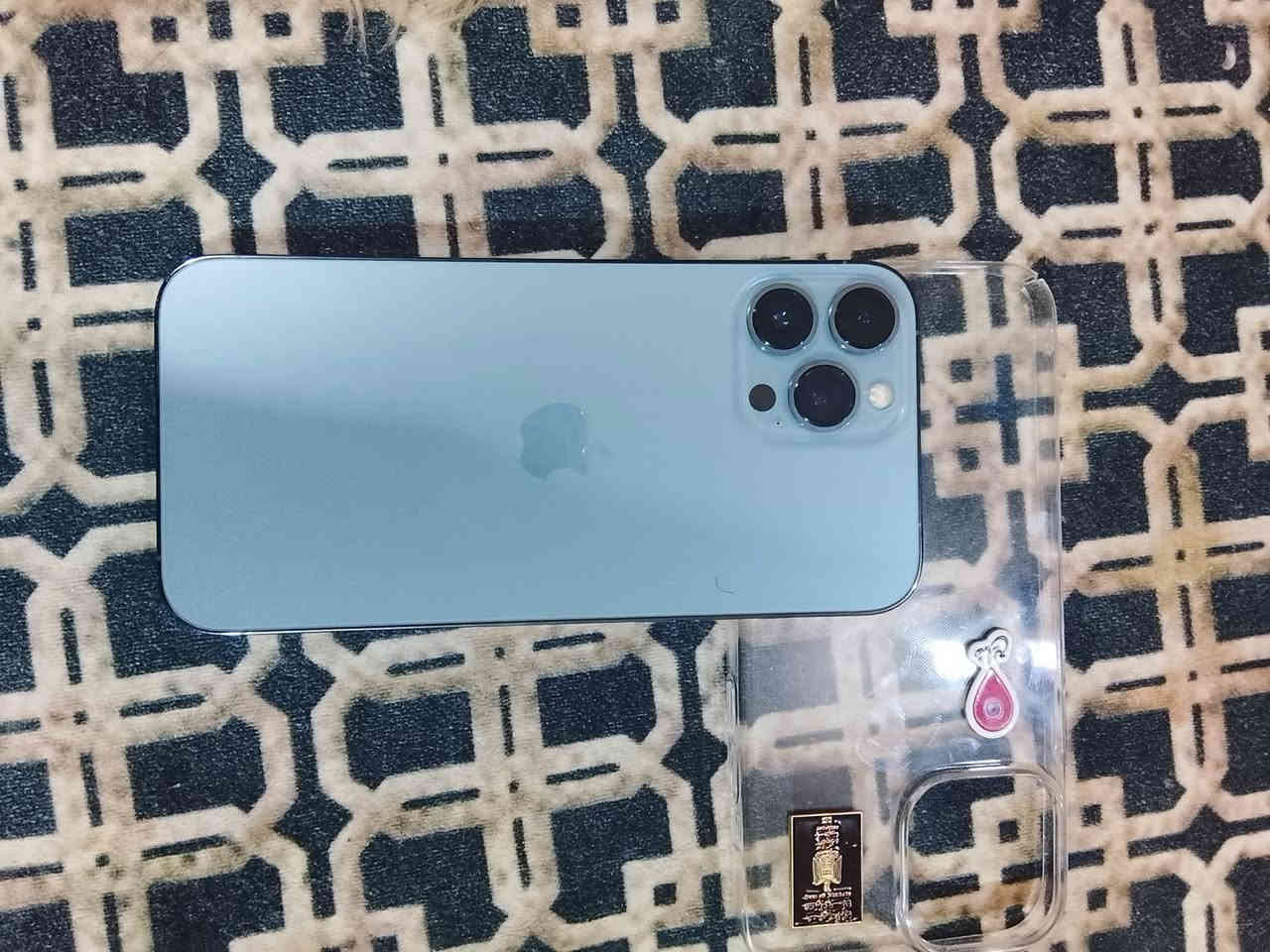 السلام عليكم ايفون 📱 13بروماكس شرق اوسط بطاريه 86 بي زلغ بل شاشه ما مبين السعر 525 كربلاء البوبيات الرقم ***********
