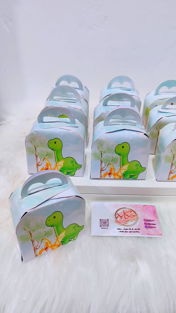 توزيعات عيد ميلاد 🦖✨ ثيم الديناصورات
خلي حفلة طفلك غير مع باكج متكامل ومرتب بأحلى تفاصيل 🥳💚
• 50 بوكس توزيعات مميز
• 30 مصاص بأشكال حلوة
• 30 كرت شوكولاه
• قالب حلوه بتصاميم ديناصورات 🦕
ألوان مبهجة وتنسيق يخلي الطاولة كلها حياة وفرح 🎉
جاهزين نخصصه حسب الاسم والعمر 💫
للطلب والاستفسار دايركت 📩
#توزيعات_عيد_ميلاد #ثيم_ديناصور #حفلات_اطفال #توزيعات #حكاية #تنسيق_حفلات #افكار_عيد_ميلاد #بوكس_توزيعات #حفلة_ولد


**إذا كنت صاحب هذا الإعلان وتريد حذفه لأي سبب، رجاءا أرسل رسالة إلى الدعم الفني**