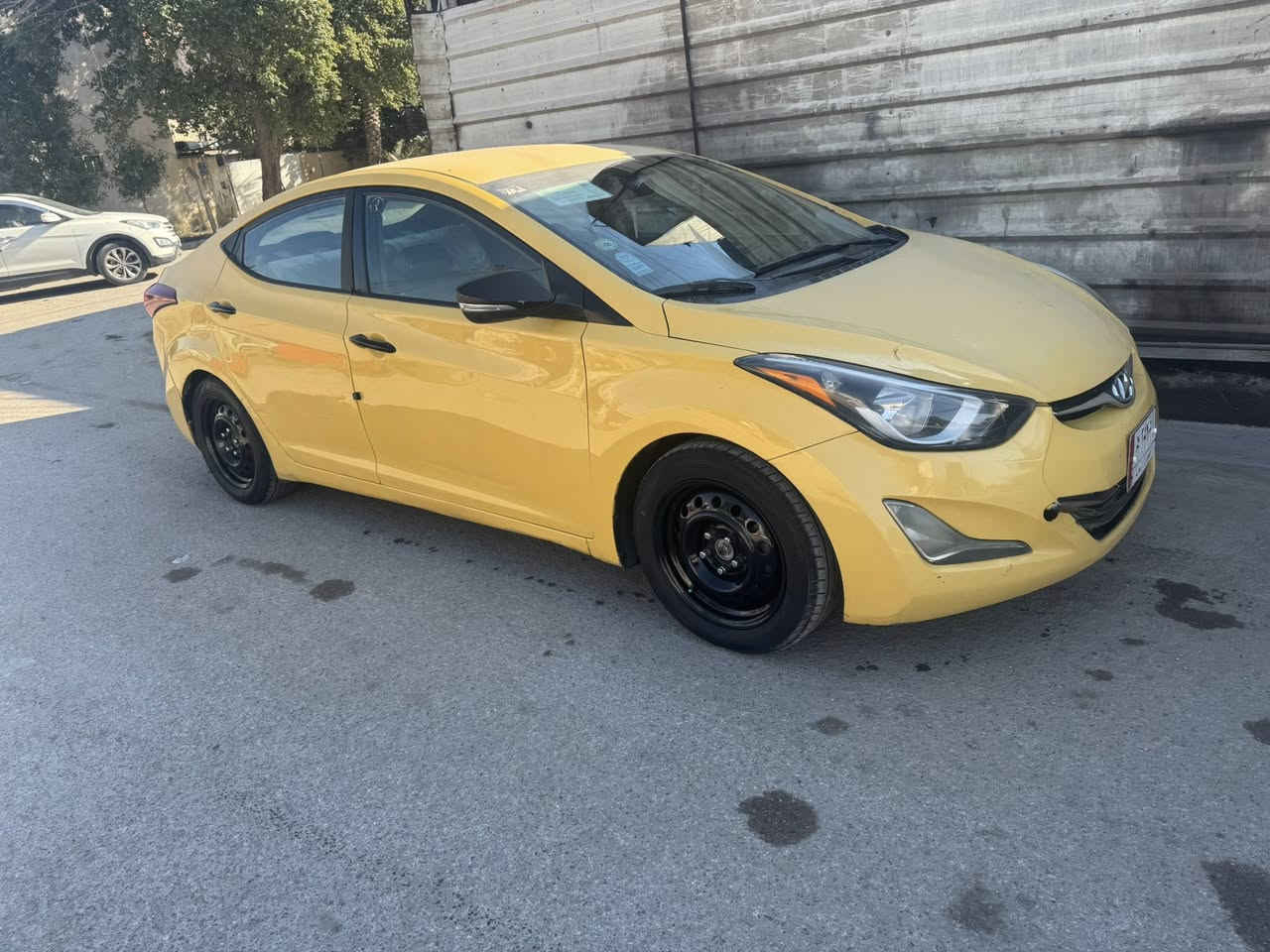 السلام عليكم
النترا موديل 2015

وارد امريكي ضرر جاملغ امامي بدون دواخل 

كير ومكينه مكفولات دوشمه كامله مكينه دوش 1800

كير At 

السعر 110بيه مجال 
 
رقم الهاتف ***********
