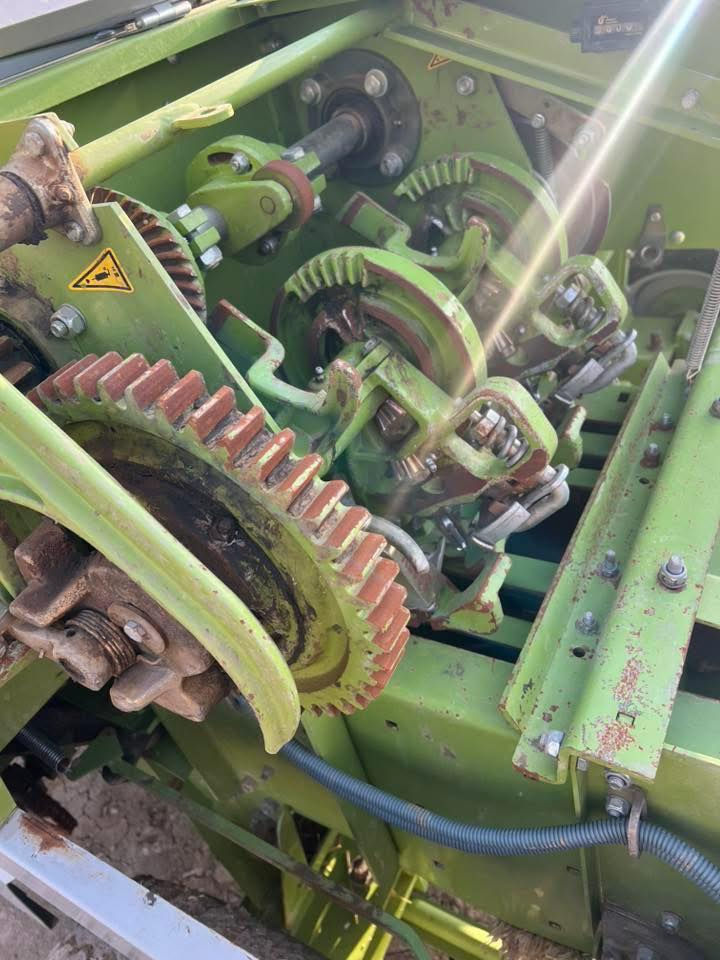 كابسة للبيع موديل 2024 نظيفة للأستفسار الاتصال عل الرقم *********** / ***********
