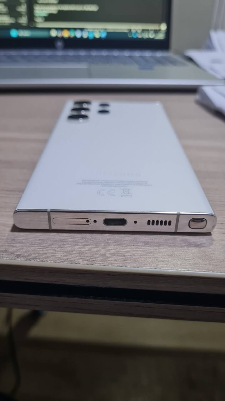 سامسونج S23 ultra  ذاكره 512 لون ابيض جهاز شرق أوسط خطين شركه عين الفهد  السعر ٧٧٥ الف ملحقاته كامله
بغداد حي العدل 
***********7
