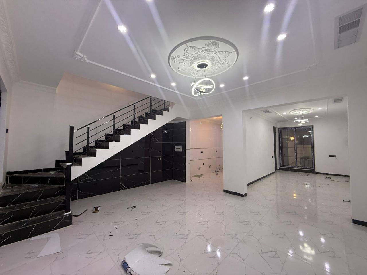 #عقارات_حبيب_علي
🔸سند طابو يتسجل بإسم اي عراقي
📍أربيل- منزلين لبيع حي 5حساروك قرب شارع كورنيش
➖مساحة 125M+125M طابقين 
يتكون⤵️
➖4غرف نوم 
➖استقبال-صاله-مطبخ-مجموعه صحيات-كراج
***********
***********
لمشاهدة الفيديو والسعر والباقي من العروضات ادخل للقناة رابط القناة👇
https://t.me/habeb2ali
#عقارات_اربيل #شقق_للبيع_اربيل #بيو_لبيع_اربيل  #فلل_للبيع_اربيل #مجمعات_سكنية_اربيل
 #عقارات_كردستان  
#استثمار_عقاري_اربيل #عقارات_بغداد_سليمانية_اربيل  #عقارات_شمال_العراق  

8 دفتر 40 ورقه
