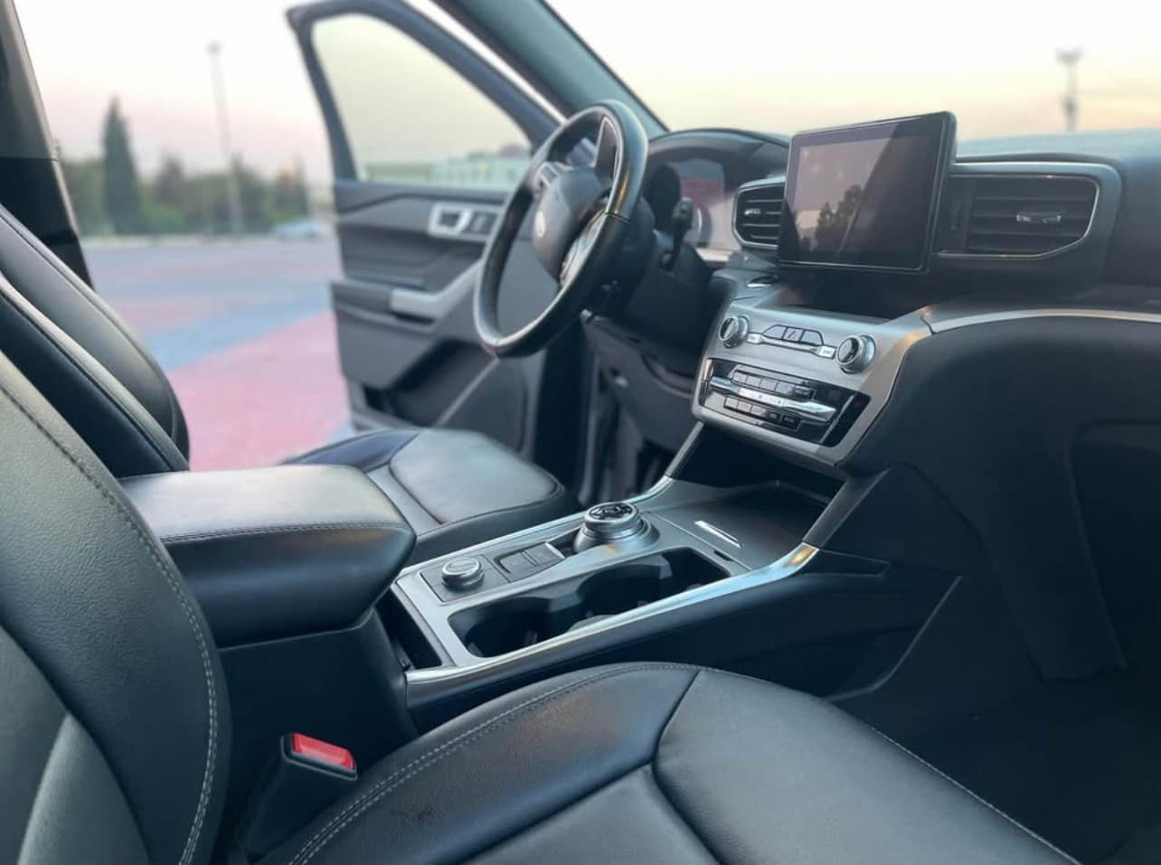 السلام عليكم
سعر فقط ٢٢٥ ورقة ✅ 
فورد للبيع 
نوع سيارة : فورد اكسبلورر 
موديل : ٢٠٢٠ 
سيارة ٧ راكب ٣ مقاعد عايلي 
مواصفات : XLT فول بدون فتحة ((فور ويل دبل اكسل -شاشة كبير -كاميرا -٣٦٠ درجة حساس-كشنات جلد هيتر -كشن كهربائي-ستيرن هيتر -تشغل عن بعد -صندوك شفط -لايت ليد زينون -بلاجكتور -مرايات رادار-دعامي رادار -خط مسار-ابواب بصمة -ويل كروم))
ماشية : ٧٥ الف 
حجم محرك : ٤ سلندر ٢.٣ توربو
كير -محرك-حدادية -كهربائي -كل شرط يشتغل✅ 
حادث سيارة دعامية بدون دواخل شاصي✅
شوية من بونيد مصبغ 
ارباك ستيرن بردة طاك راجع بيلادي شرط فحص✅ 
فحص هزة جديد تحويل غرامة شرط ✅

*********** 
مكان اربيل ١٠٠م معرض ريبوار سالار
