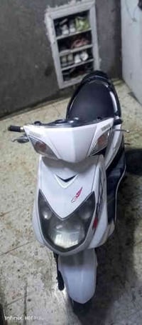 دراجة سكنس ياباني سرعة 140 مكينه بلاديه ما مفتوحة ابد ناعمه شلعه قويه ...