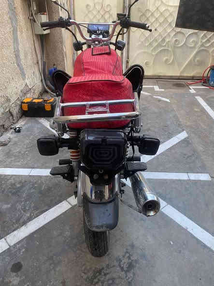 ايراني 🇮🇷...... 
سونك 5كير موديل 23دراجة مرتبةحلوة نظافة شوفت عينك مكفولة مكينة كهربائيات بدون اوراق مكفولة من السرقة السعر 600وبيها مجال مكاني ألاعظمية***********
