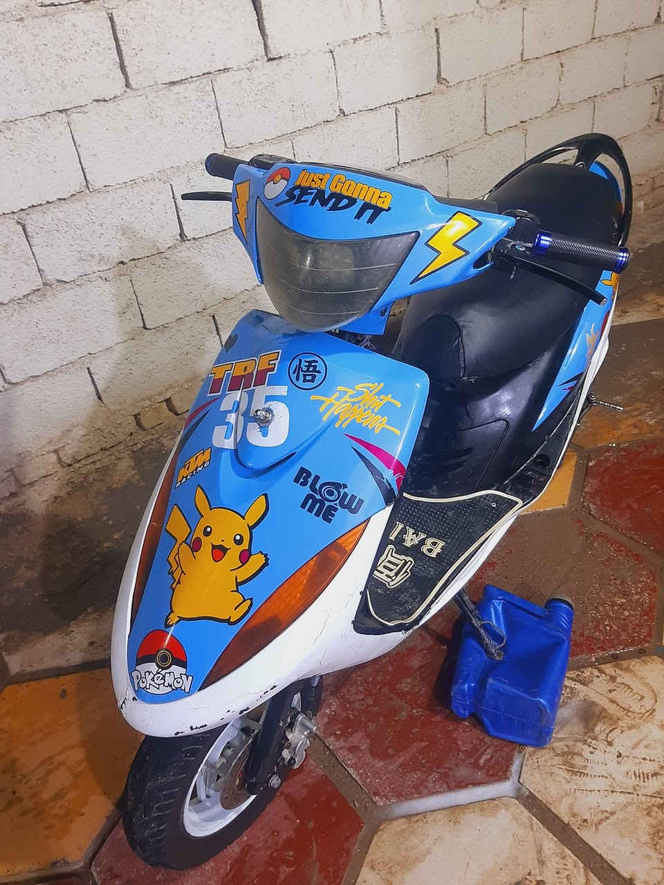 مآكس مزودة 55 نضيفة  كلشي مآعوزهآ آلسعر 350 وبية مجآل

هآذ رقمي ***********
